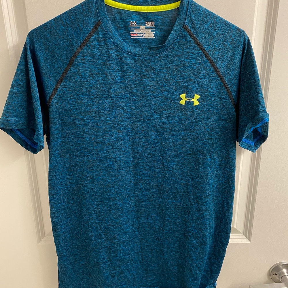 Under armour workout shirt
